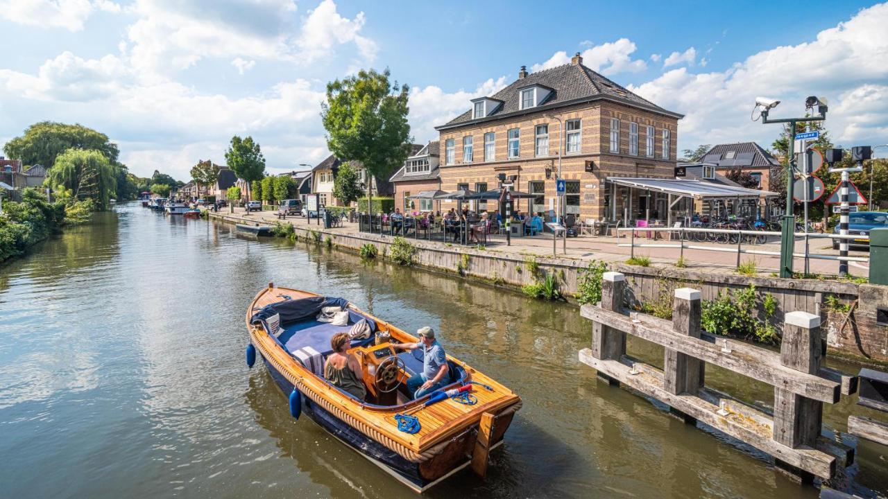 Hotel Over De Brug Haastrecht Exterior foto
