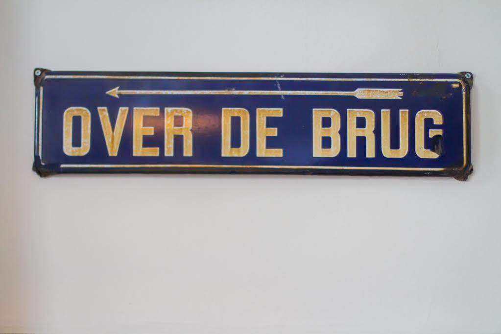 Hotel Over De Brug Haastrecht Exterior foto